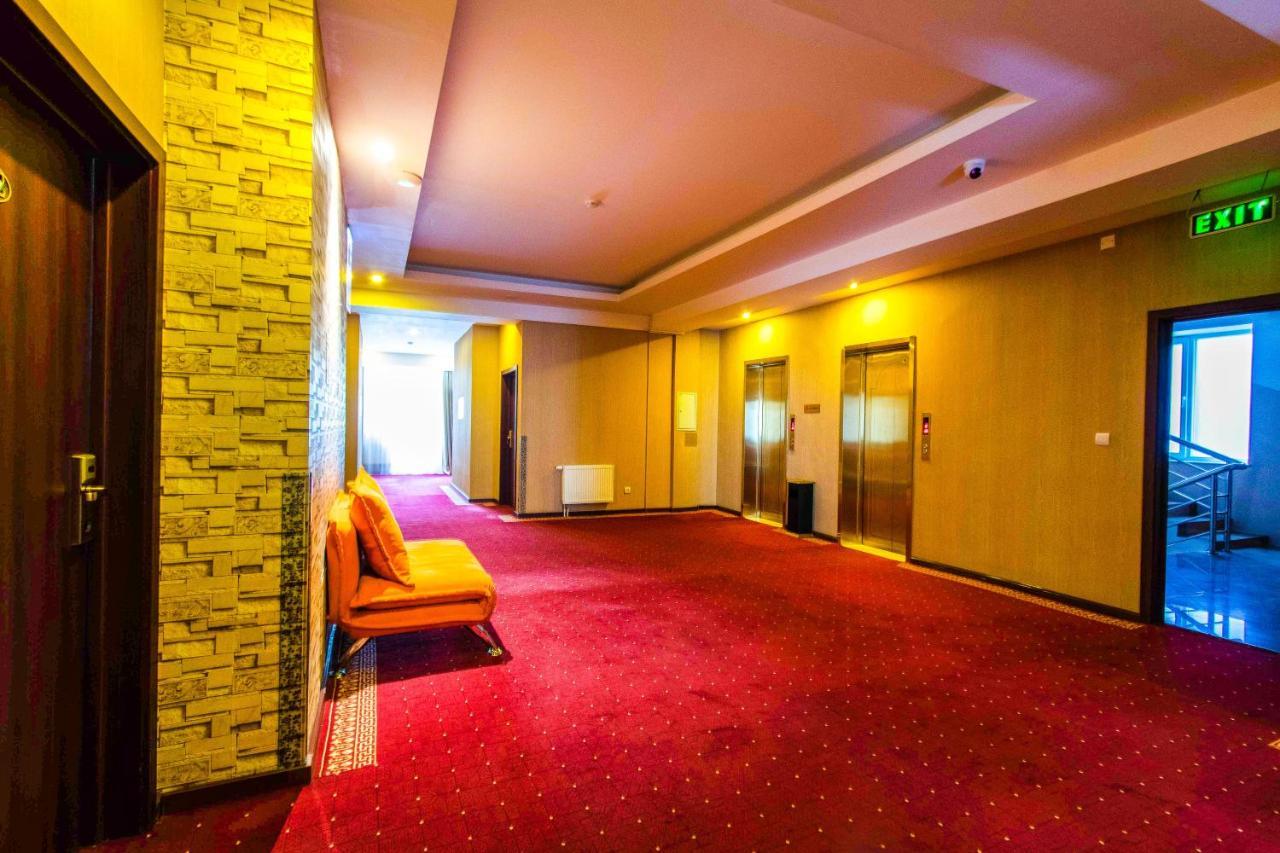 Springs Hotel Oelan-bator Buitenkant foto
