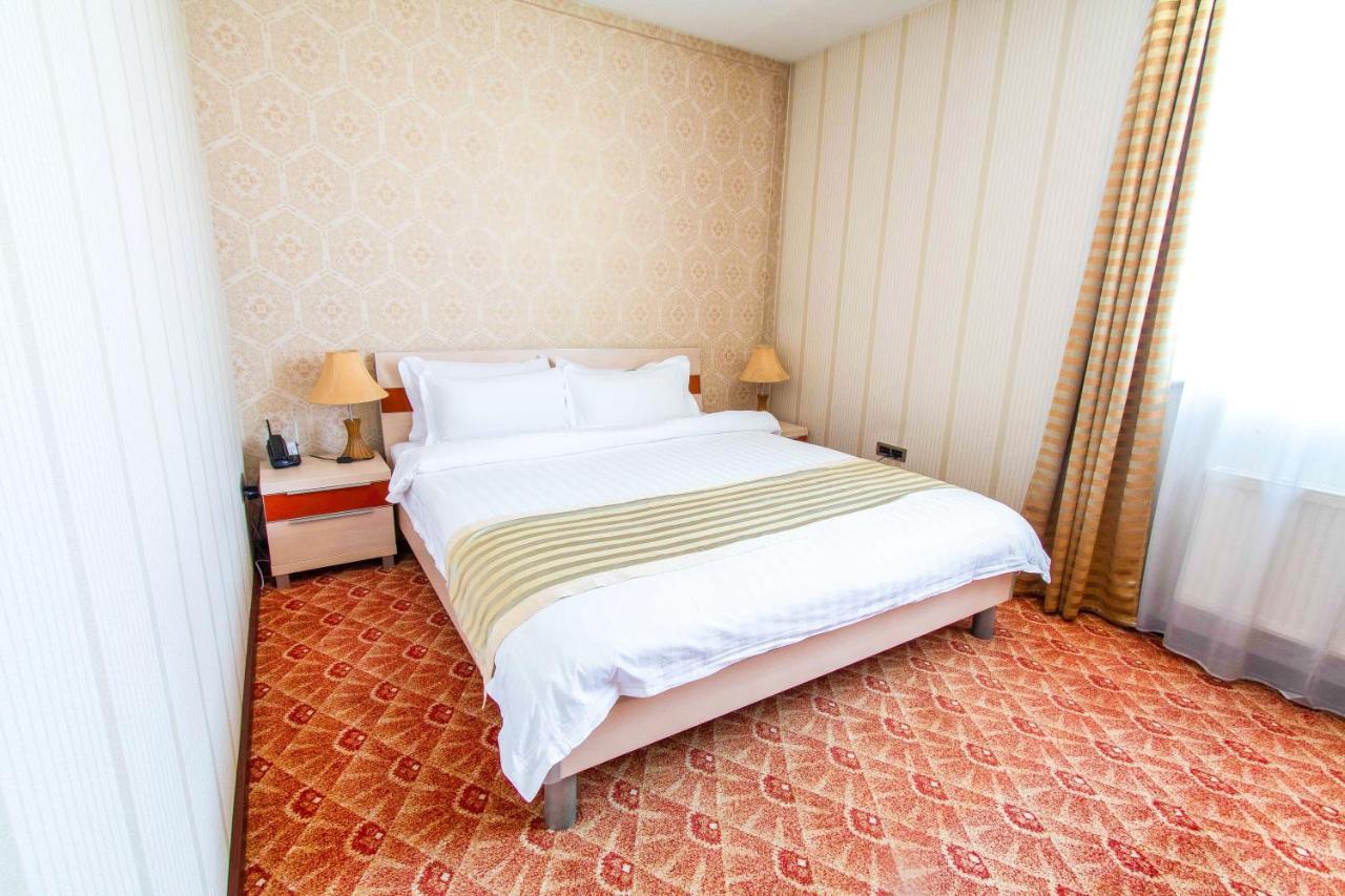 Springs Hotel Oelan-bator Buitenkant foto